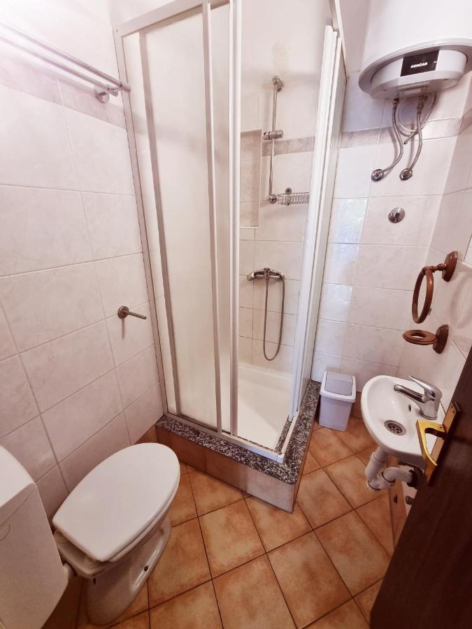 Apartments Nada Крк Екстер'єр фото